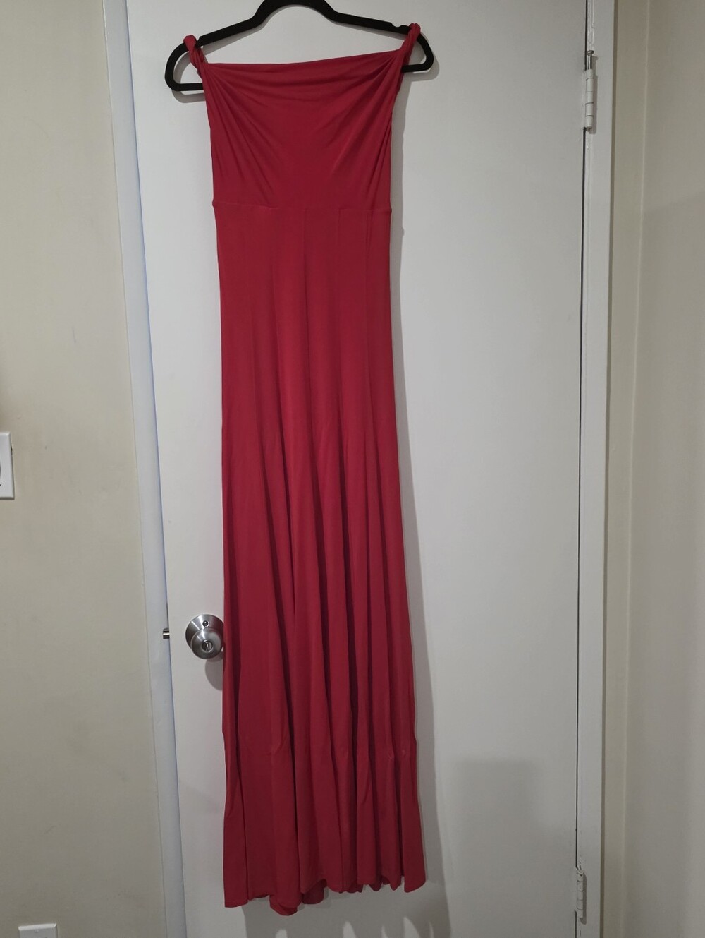Alice + Olivia Noelia Twist Dress 2 $695 Right Now $278 And $417 - Picture 7 of 9